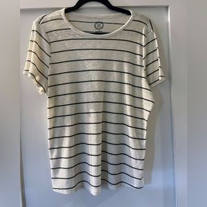 Maurice’s Short Sleeve Tee Size 1XL